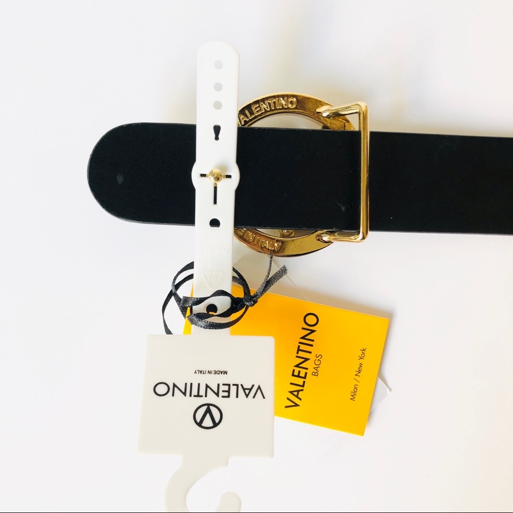 Valentino Milano Black Belt with Gold V - Picture 6 of 8